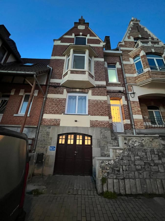 Riverbank Guest House Namur Exterior photo